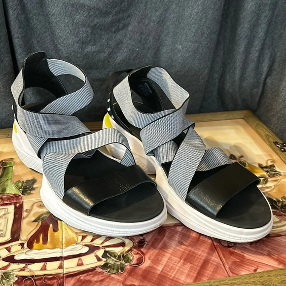 Sorel Shoes - Sorel sandal